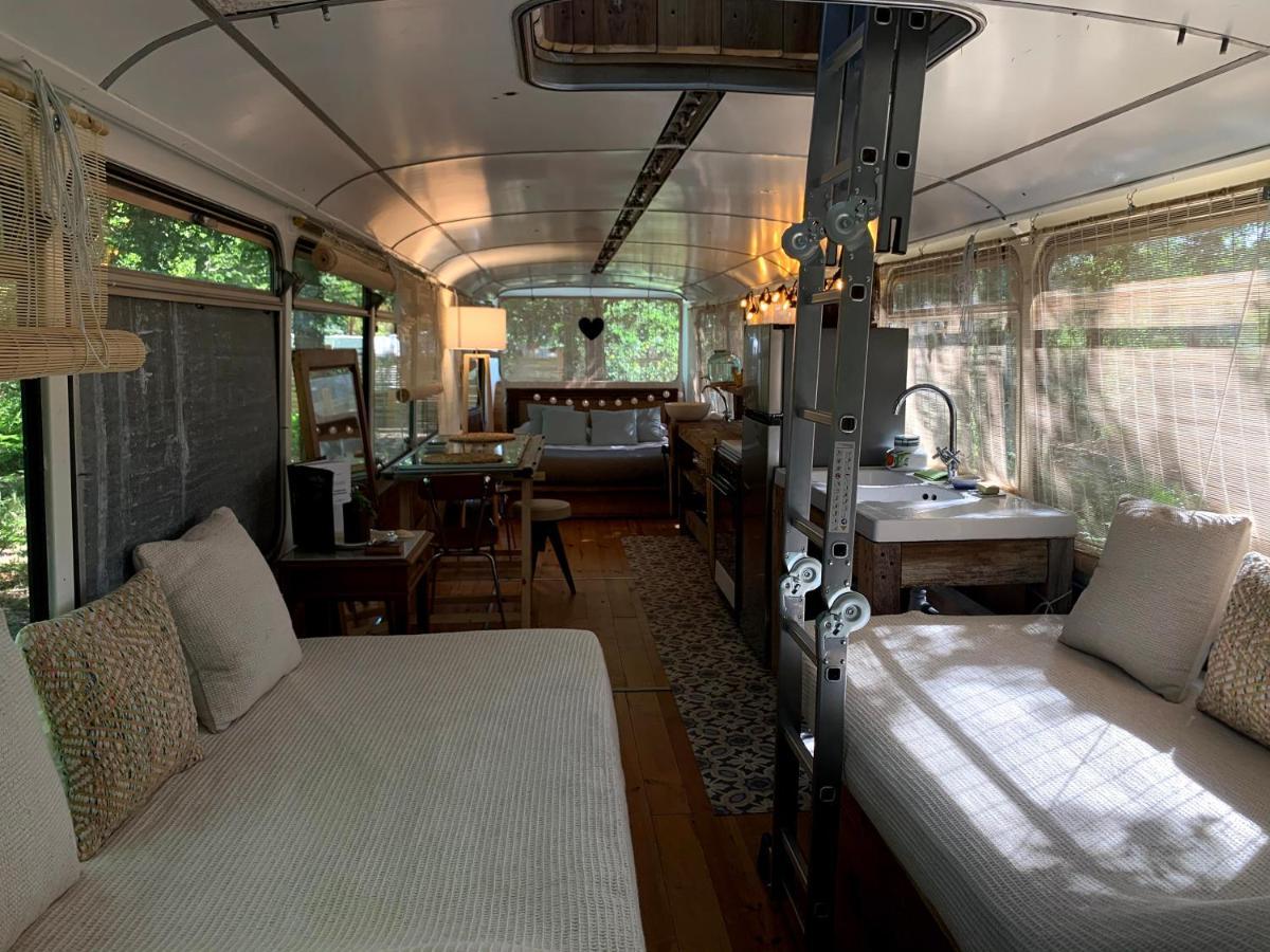 Magic Roof Top Bus With Big Bath In The Tree Forest! Мимизан-Плаж Экстерьер фото