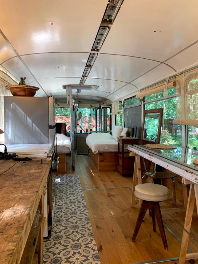 Magic Roof Top Bus With Big Bath In The Tree Forest! Мимизан-Плаж Экстерьер фото